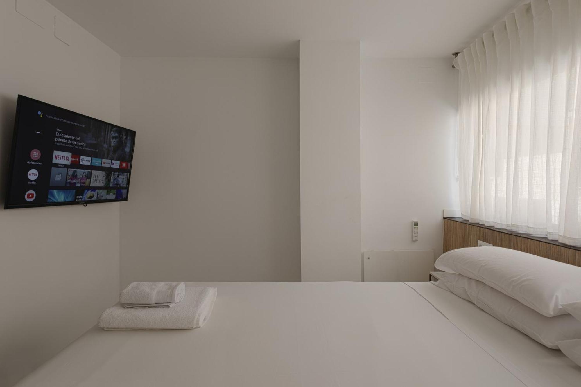 Beach Malagueta By Caleta Homes Málaga Exteriör bild